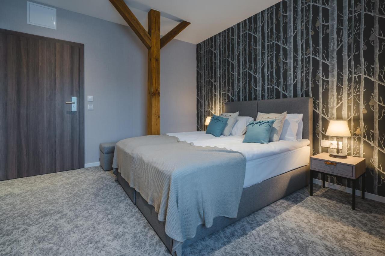 Hotel Odpocznia Resort I Las Jaracz エクステリア 写真