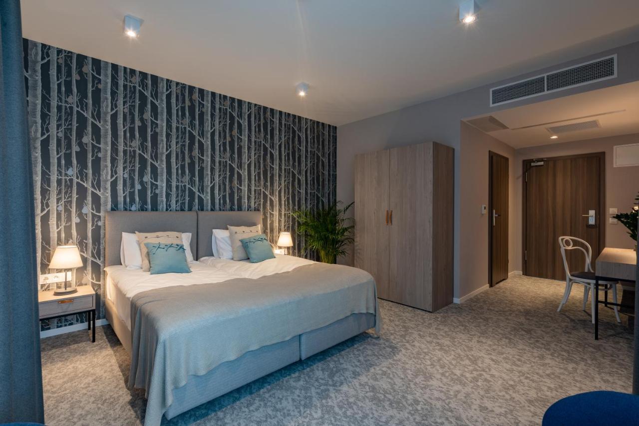 Hotel Odpocznia Resort I Las Jaracz エクステリア 写真