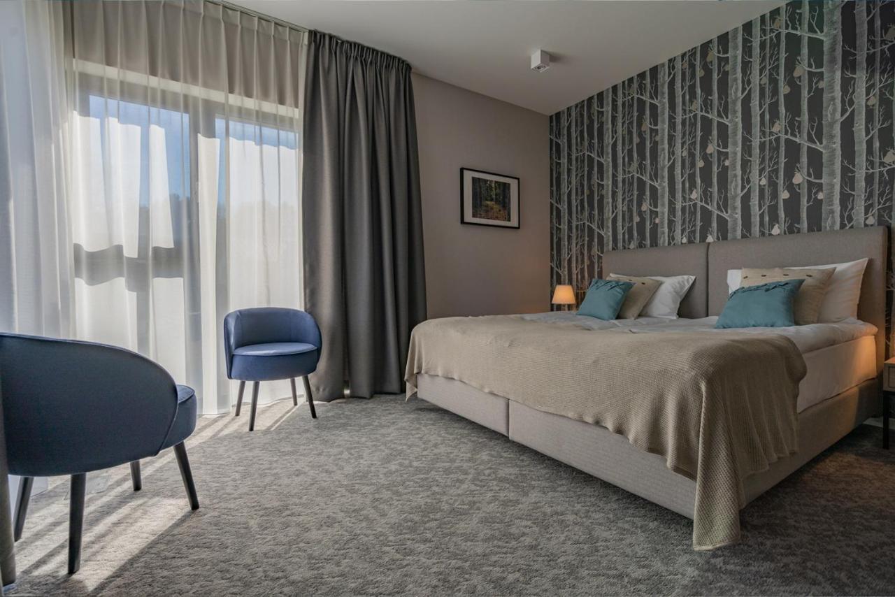 Hotel Odpocznia Resort I Las Jaracz エクステリア 写真