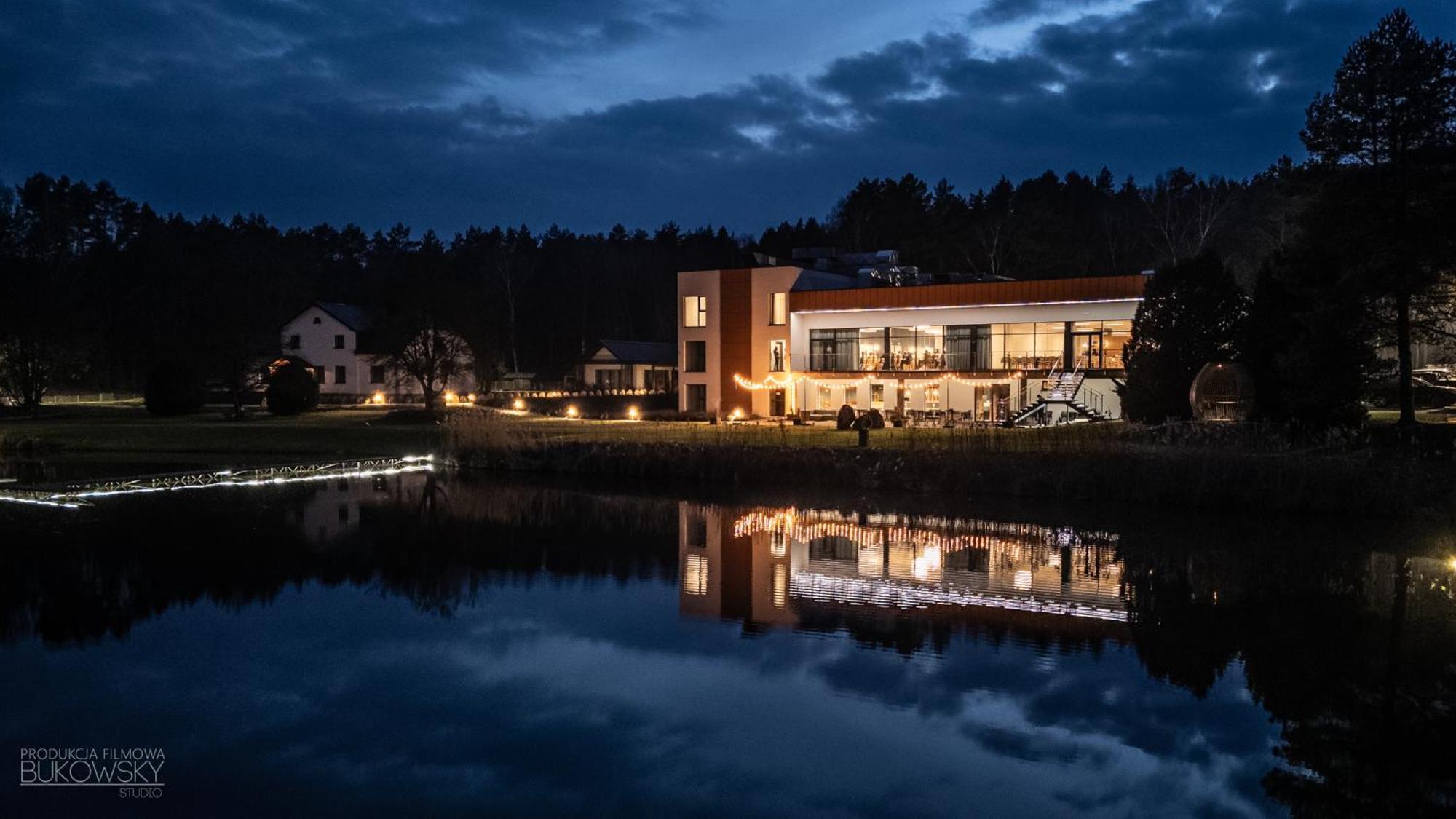 Hotel Odpocznia Resort I Las Jaracz エクステリア 写真